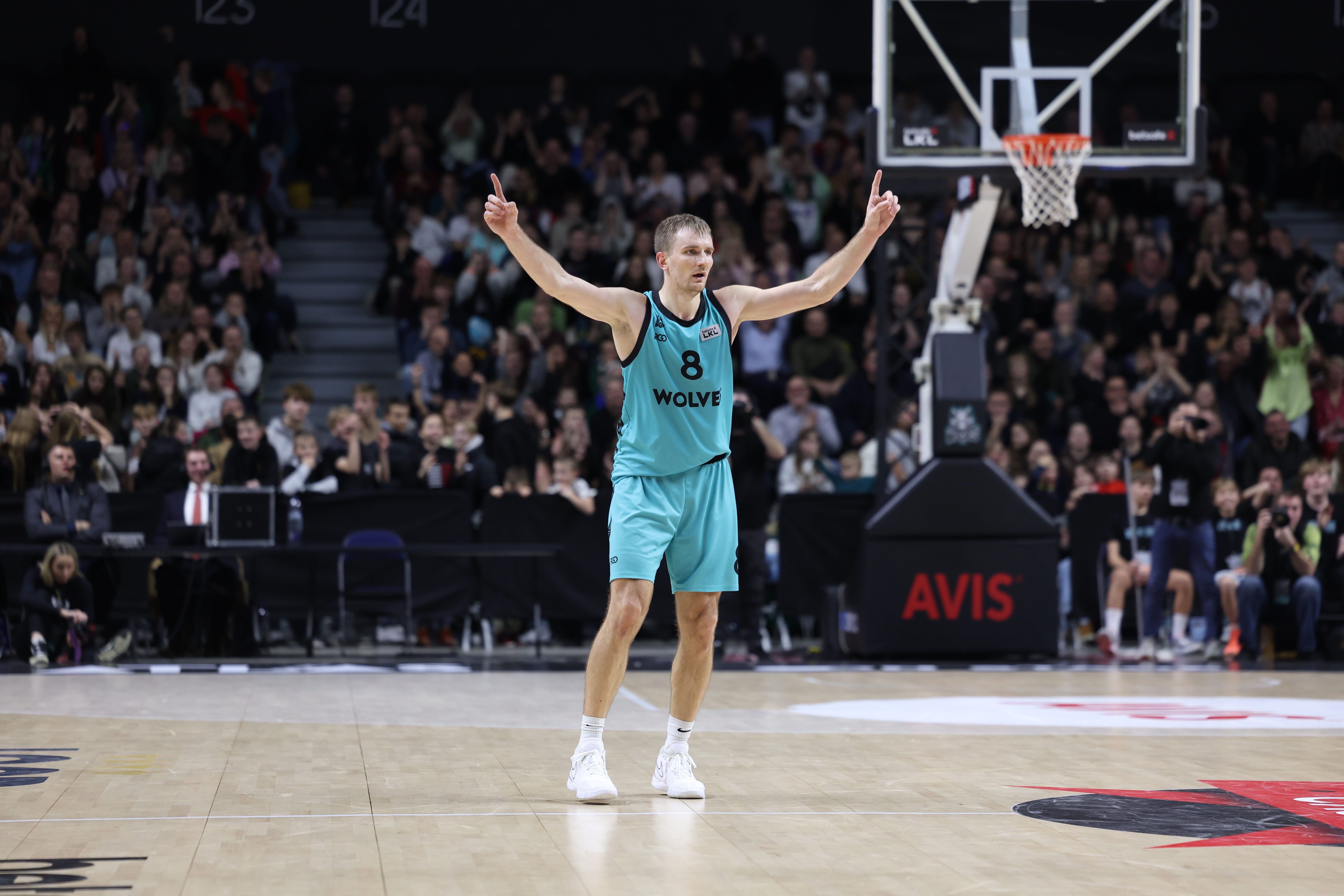 BC Wolves score major victory against league-leading Zalgiris